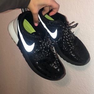 Nike Roshes women
